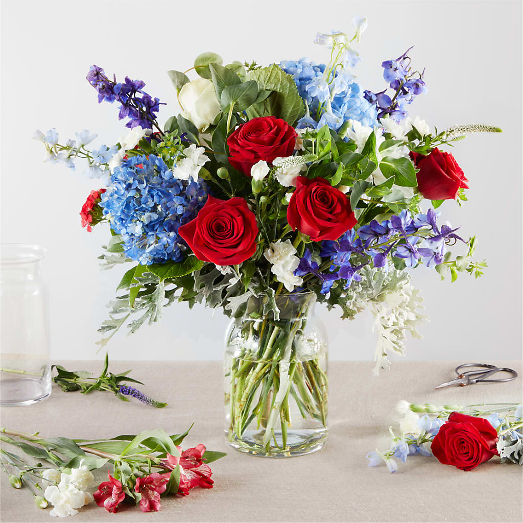 Star Spangled - A Florist Original – SHIRLEY'S FLOWERS & SWEETS, Nashua NH