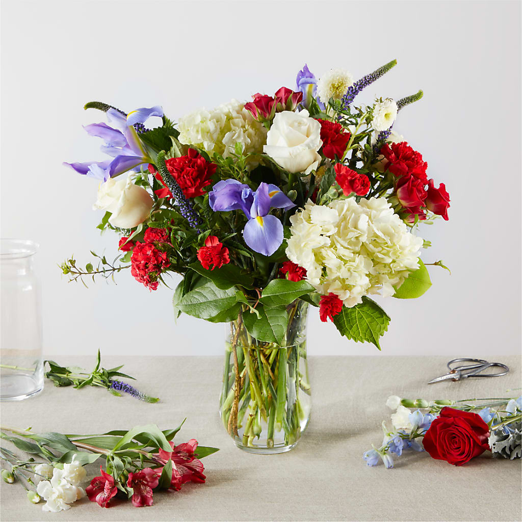 Star Spangled - A Florist Original – SHIRLEY'S FLOWERS & SWEETS, Nashua NH