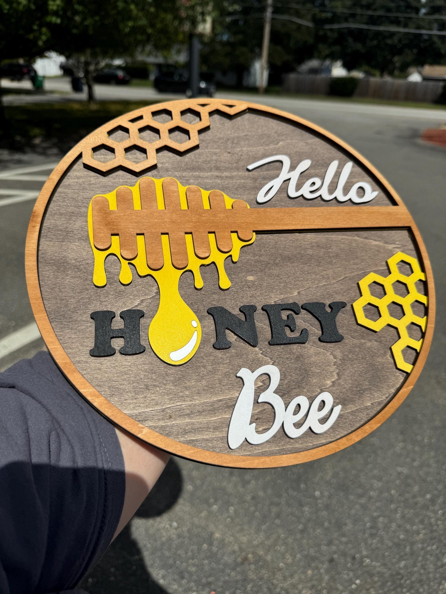 Hello Honey Bee Welcome Sign – SHIRLEY'S FLOWERS & SWEETS, Nashua NH