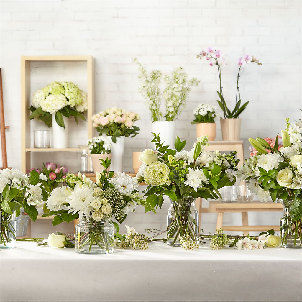 Classic Ivory – A Florist Original – SHIRLEY'S FLOWERS & SWEETS, Nashua NH