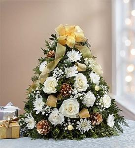 Holiday Tree in Gold