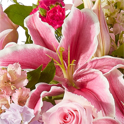 Mauvelous Bouquet – SHIRLEY'S FLOWERS & SWEETS, Nashua NH