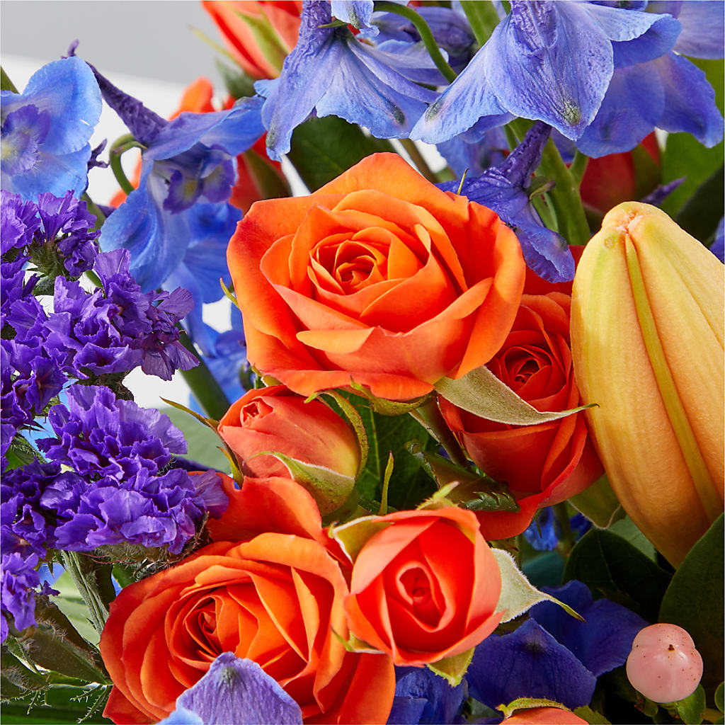 Radiant Citrus Box Bouquet – SHIRLEY'S FLOWERS & SWEETS, Nashua NH