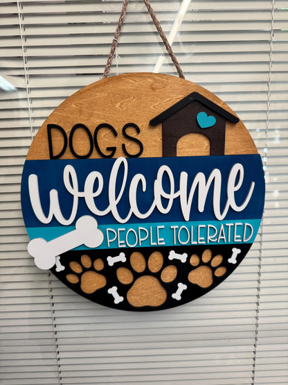 Dog Lovers Welcome Sign – SHIRLEY'S FLOWERS & SWEETS, Nashua NH