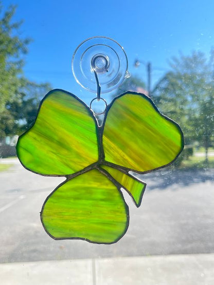 Stained Glass Shamrock – SHIRLEY'S FLOWERS & SWEETS, Nashua NH